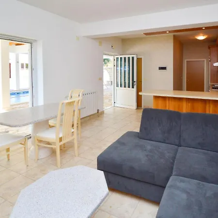 Kursar By Interhome Semesterbostad *