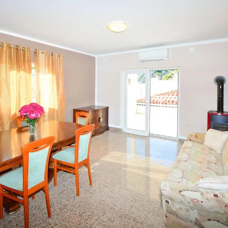 Kursar By Interhome Semesterbostad