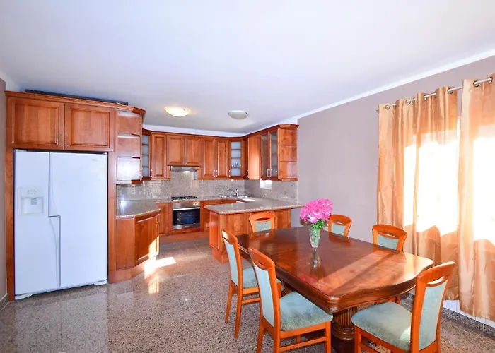 בית נופש Kursar By Interhome